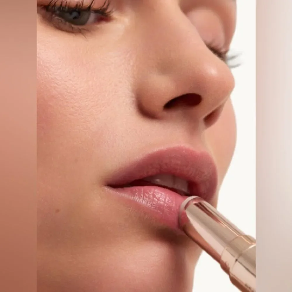 Goop Beauty NEW clean nourishing lip balm Clear
